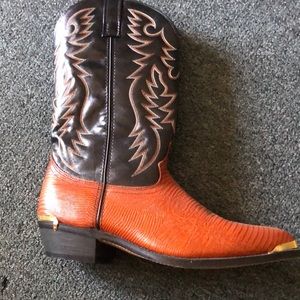 Laredo 12EW brown lizard cowboy boots. Never before worn.